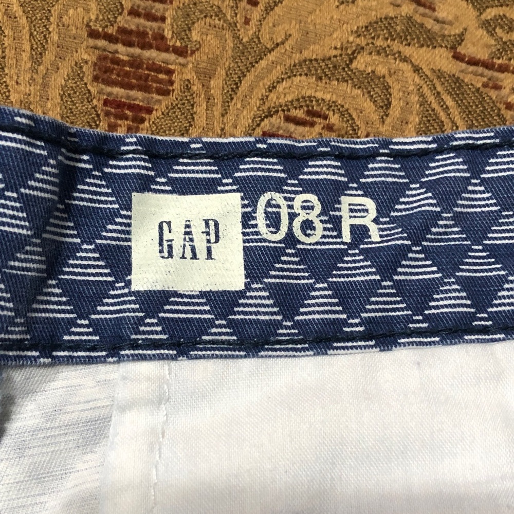 GAP Size 8 Blue Geometric Patterned Shorts - Picture 2 of 11